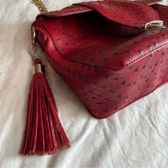 Imoshion Red Faux Ostrich Chain Link Handbag - Picture 3 of 16